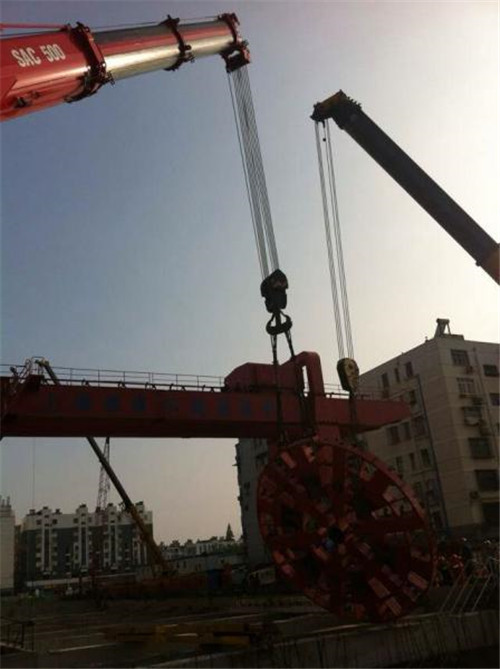 类乌齐县吊车起重机如何安装钢丝绳使用安全?